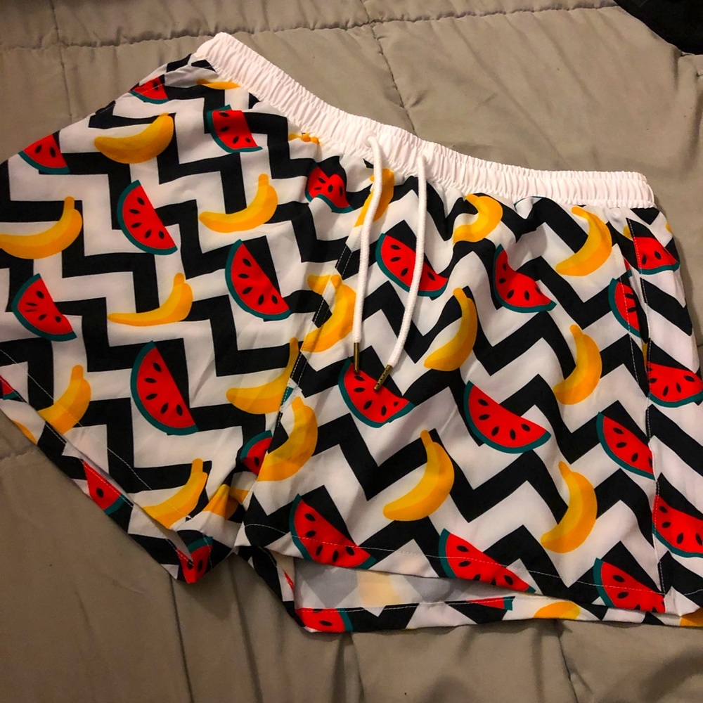 This is an extra large pair of shorts/bathing suit bottom
